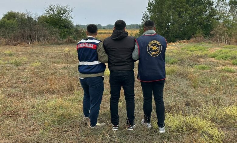 مطلوب في 45 قضية حاول الهرب إلى اليونان.. والدرك التركي يكشف حكمًا بالسجن 8 سنوات