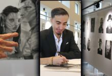 بعد فقدان 3 أصابع بسبب مرض نادر.. فنان في دنيزلي يعرض لوحات رسمها خلال 12 عامًا من العلاج