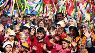 مسيرة «غاسترو أنتاب» تنقل مهرجان غازي عنتاب إلى أسواق النحاس والتوابل