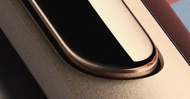 غوغل تلمّح إلى كشف Fitbit Edge في 12 أكتوبر.. وقد يرصد الرجفان الأذيني