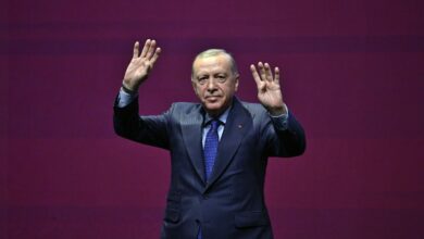 أردوغان يحذر من «الأوليغارشيين التقنيين» ويدعو جمعية نشر العلوم إلى توسيع دورها