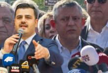 إينان يطلب إبعاد أوزغور أوزيل عن محطات الوقود في مانيسا ويتحدث عن «حقائب» للرشوة