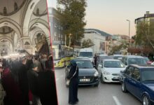 حشود صلاة الفجر في جامع أولو تحوّل شارعًا من 3 مسارات إلى مسار واحد في بورصة