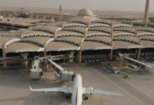 سوريا.. هجوم صاروخي على مطار الرياض يقتل 12 شخصًا ويصيب 309.. والتحالف يتهم الحوثيين