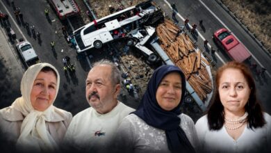 تشييع 11 ضحية لحادث حافلة في مانيسا.. شاحنة كانت ترجع للخلف عند التقاطع