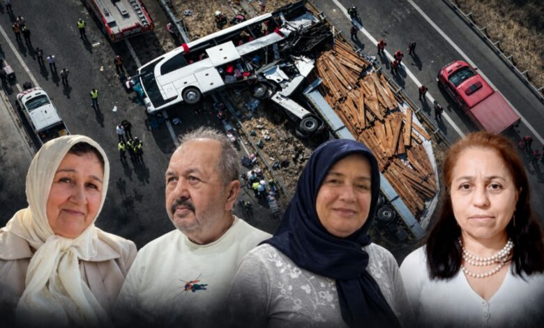 تشييع 11 ضحية لحادث حافلة في مانيسا.. شاحنة كانت ترجع للخلف عند التقاطع