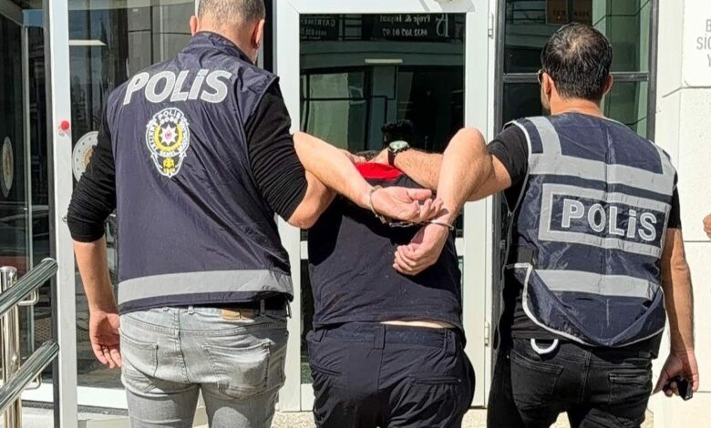 وفاة إيبرو سيريب بعد 6 أيام من إصابتها في حريق منزلها بإزمير التركية.. واعتقال حبيبها السابق