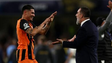 شاختار يهزم أيك 3-1 ويمنح أردا توران أول فوز له في دوري الأبطال مدربًا على ملعبه التاريخي