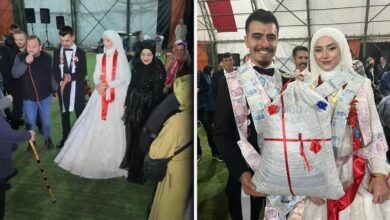 أصدقاء عريس في غيرسون يستبدلون الذهب بكيس من البندق.. والسبب؟