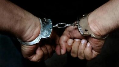 القبض في إزمير التركية على محكوم بالسجن 11 عامًا و8 أشهر في جريمة قتل اختبأ داخل مخبأ سري
