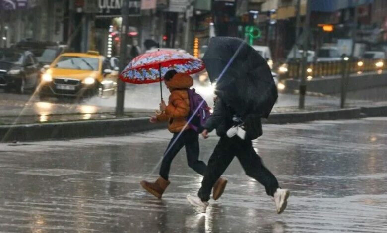 أمطار ورياح قوية تعلّق الدراسة في يالوفا التركية غدًا.. وإجازة لفئات من الموظفين