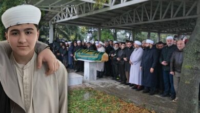 سيول إسطنبول تودي بحياة فتى تركي.. ويدفن إلى جوار والده بعد 6 أشهر من وفاته