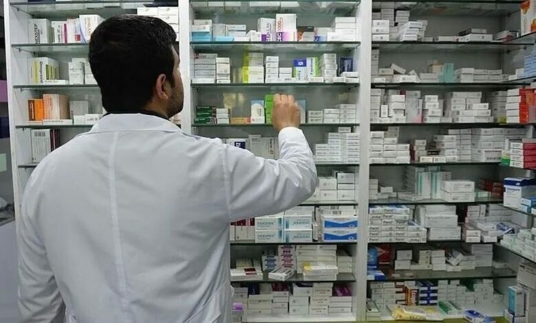 مرضى الأدوية المزمنة في تركيا قد يحصلون عليها مباشرة من الصيدلية.. ما الذي يتغير؟