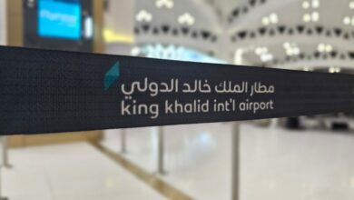 هجوم مطار الرياض يقتل 12 شخصًا ويصيب 300.. لماذا تبدو خيارات السعودية أمام الحوثيين محدودة؟