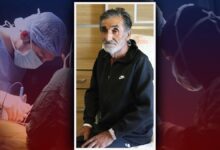 بعد أن كان يرفع قدمه بحبل.. رجل تركي يستعيد المشي إثر إزالة ورم نادر