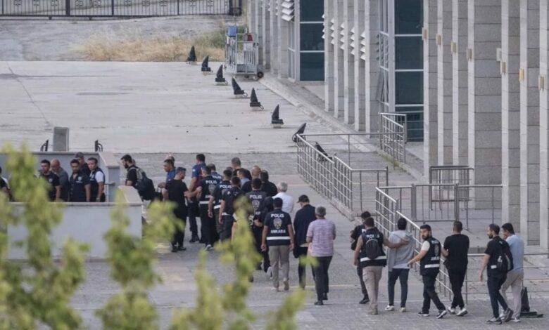إيداع 7 السجن في تحقيق بلدية إيتيمسغوت.. ونائبا الرئيس بين الموقوفين