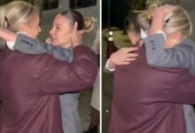 بعد تبرئتها في قضية مقتل لاعب.. أليينا كالايتش أوغلو تحتضن والدتها وتبكي عقب 7 أشهر من التوقيف