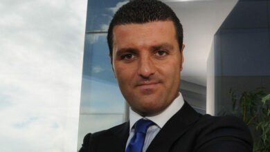 مطلوب في تحقيق غسل أموال بإسطنبول يسلم نفسه للشرطة.. والتحقيقات تشمل تحويلات وبيع قارب