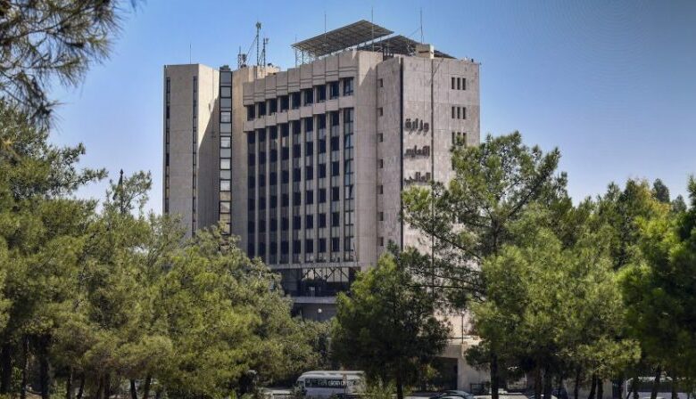 سوريا تحدد سقف رسوم الجامعات الخاصة.. والمستنفدون يدفعون رسوم العام الماضي