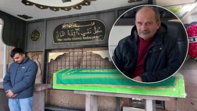 تشييع المعلم Ruhi Akpınar في Oltu بولاية Erzurum التركية بعد 9 أشهر من تقاعده