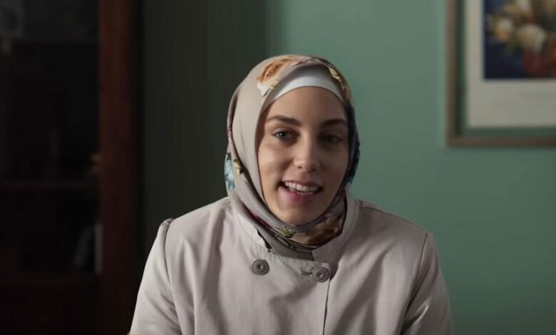 نتفليكس تعلن عودة مسلسل «Bir Başkadır» في 12 نوفمبر.. وعدد الحلقات لم يُكشف بعد