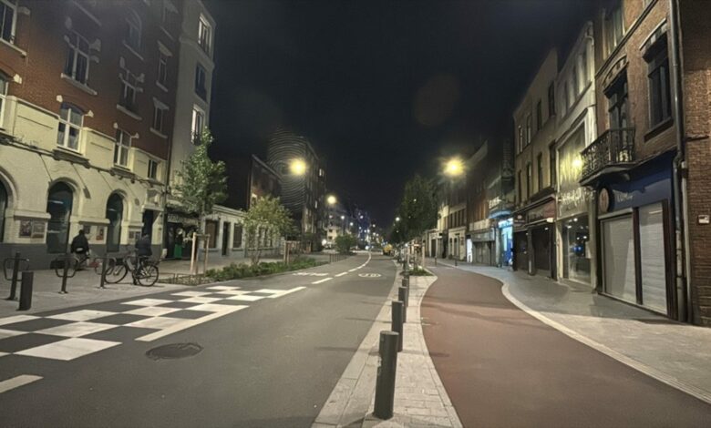 قيود ليلية في 12 مدينة فرنسية.. وباريس تمدد حظر التجول يومًا إضافيًا