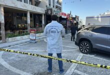 مشتبه به يطلق النار على محل مجوهرات في إسنيورت التركية ويفر بسيارة استولى عليها تحت تهديد السلاح