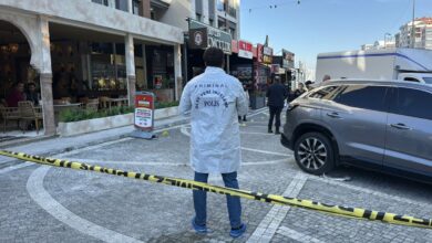 مشتبه به يطلق النار على محل مجوهرات في إسنيورت التركية ويفر بسيارة استولى عليها تحت تهديد السلاح