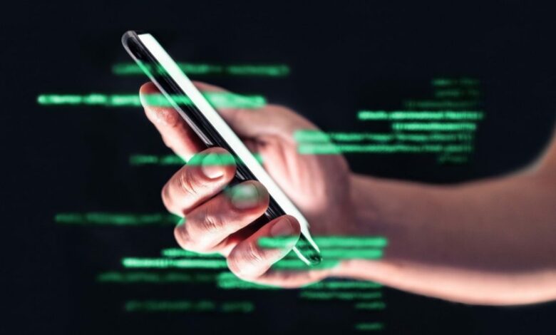 إعلان رياضي يكفي لإصابة آيفون ببرمجية تجسس.. هجمات بلا نقرة تستهدف كلمات المرور والعملات المشفرة