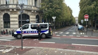 إطلاق نار من سيارة في تراب الفرنسية يقتل شخصًا ويصيب 4.. ونيابة مكافحة الإرهاب تحقق