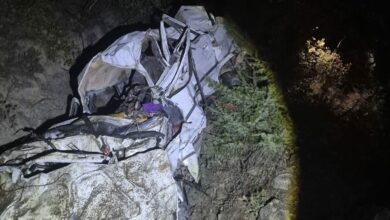 سيارة تسقط في منحدر بتشانكيري التركية وتقتل 4 أشخاص.. كانوا عائدين من جمع الفطر