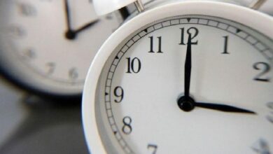 التوقيت الشتوي يعود إلى أوروبا الأحد.. لماذا لا تغيّر تركيا ساعاتها؟