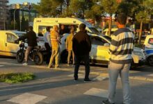 حادث سير في ديار بكر التركية يشعل شجارًا وسط الشارع.. والمارة يتدخلون