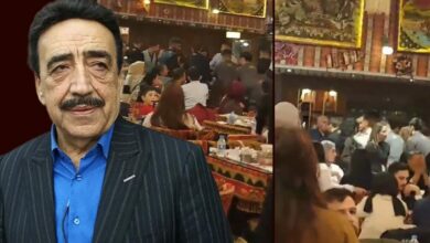 حقي بولوت يُنقل على نقالة من حفل في إسطنبول.. والسبب مشكلة ضغط بعد يوم متوتر