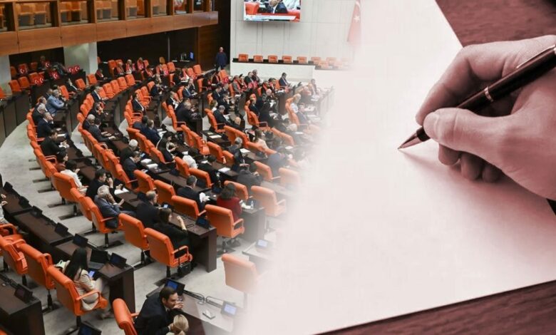 البرلمان التركي يستقبل 1426 عريضة خلال شهر.. بينها جواز أخضر لمن تجاوزوا 60 عاماً وضم أنقرة إلى تيكيرداغ