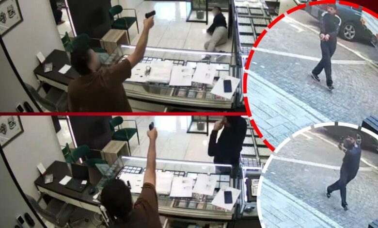 بعد طرده من محل مجوهرات في إسطنبول التركية.. عاد بعد ساعتين ونصف وأطلق 16 رصاصة