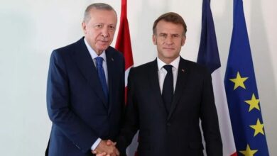 أردوغان يدعو ماكرون إلى قمة المناخ في تركيا.. ورسالة بشأن قيادة الأمم المتحدة