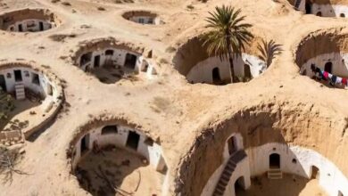 حرارة تتجاوز 49 درجة.. مساكن مطماطة التونسية تبقى أبرد بـ15 درجة تحت الأرض