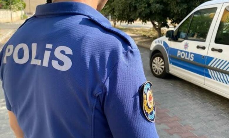طالب في تكيرداغ التركية يحذر زملاءه: «لا تأتوا الاثنين».. ماذا كشف تفتيش منزله؟