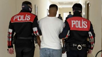 شرطة مانيسا التركية تضبط فتىً مطلوبًا في 65 ملف سرقة بأحكام تبلغ 152 عامًا و5 أشهر و19 يومًا