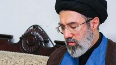 المرشد الديني الإيراني يأمر الجيش بالرد «بلا حدود» ويحدّث أهداف أميركا وإسرائيل